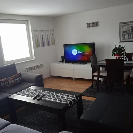 Hrvatin No 5 公寓 塞拉耶佛