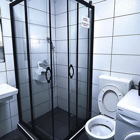 公寓 Hrvatin No 5 *